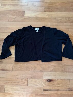 NorthStyle | Black Cropped Open Cardigan | size L
